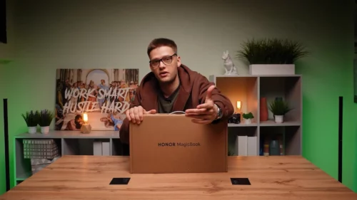 Убийца MacBook. Чем крут Honor MagicBook Pro 14 с OLED-экраном?