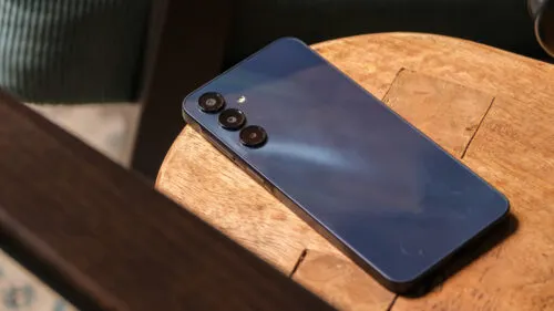 Главный бюджетник Samsung Galaxy рухнул в цене. Теперь его можно брать не глядя