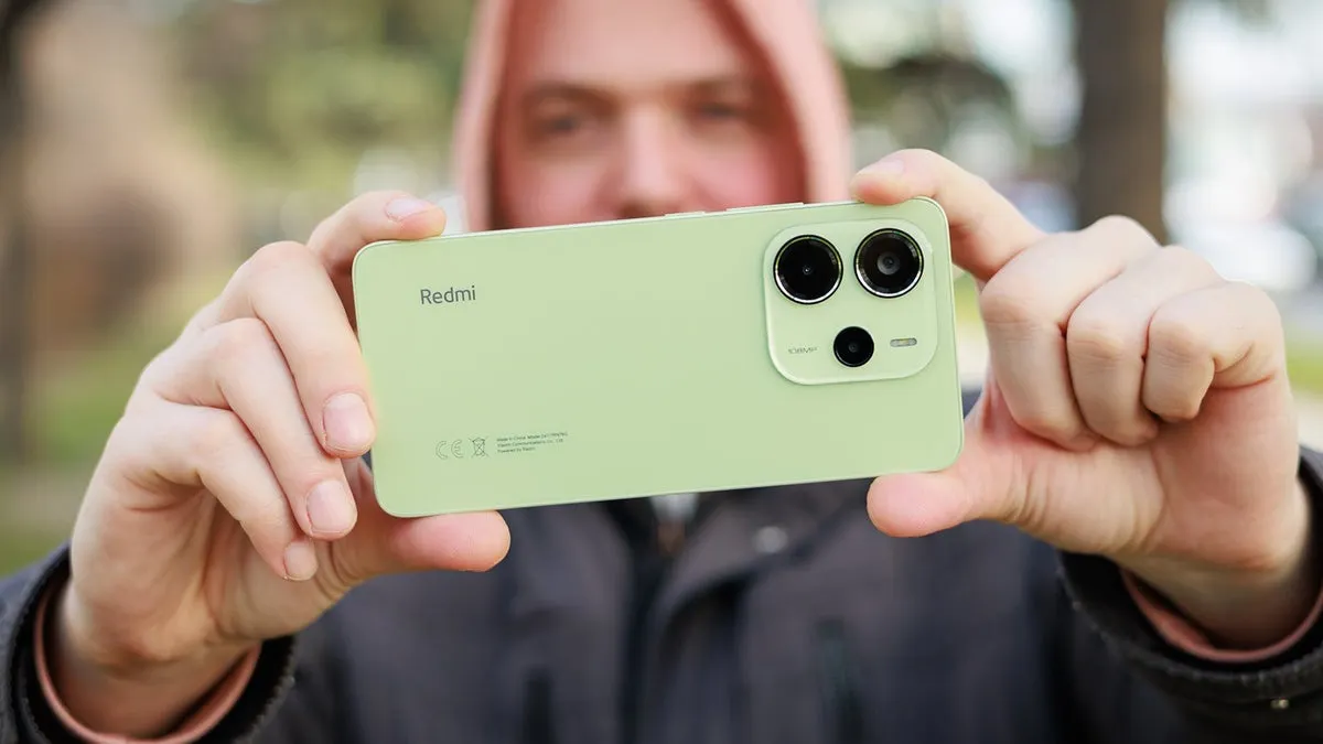 «Проверенный временем». Сбалансированный Xiaomi Redmi подешевел на Маркете 