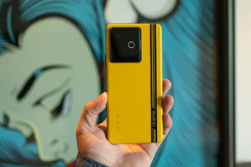 Самый сбалансированный Realme рухнул в цене. Теперь его можно брать не глядя