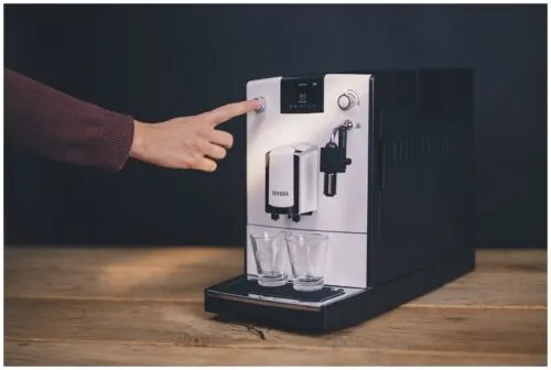 Лучшая кофемашина на рынке стоит меньше 60 тысяч рублей. А вот еще 3 модели, которые посоветовали эксперты