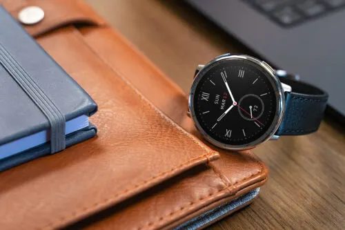 Чем понравились Amazfit Active 2 Premium? У часов стальной корпус, яркий экран, но очень прожорливый GPS