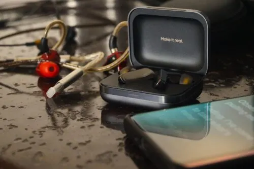 3 модели наушников, которые точно станут хитами. От недорогих CMF до свежих Realme