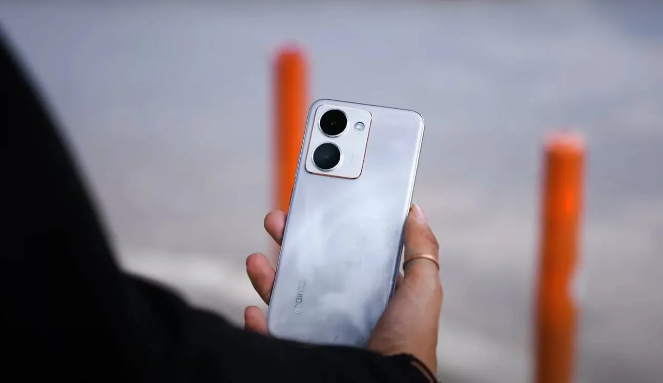 Самый сбалансированный Realme подешевел на Маркете. Это настоящий убийца Xiaomi Poco 