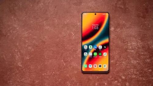 Этот неизвестный смартфон выносит конкурентов. У него мощное железо и монструозная автономность 