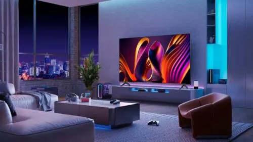 Нашли идеальный телевизор для гостиной. У него шикарный экран и мощный звук