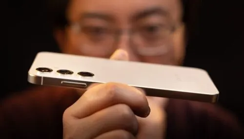 Вы точно забыли про этот Samsung Galaxy. Сейчас это один из лучших смартфонов до 55 тысяч