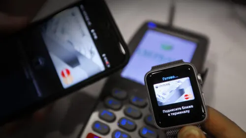 Скоро выйдет аналог Apple Pay от Сбера. Банк уже запустил терминалы