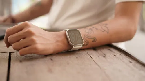 3 недорогие, но крутые модели смарт-часов. Все — в пределах 5 тысяч рублей