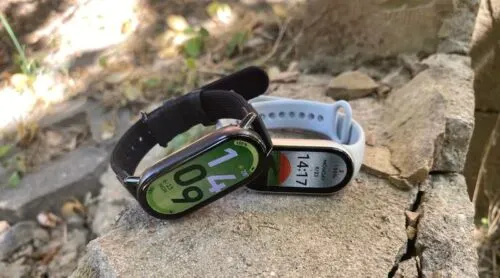 Браслет Xiaomi Smart Band 10 сравнили с предыдущим поколением. Какую модель выгоднее брать?