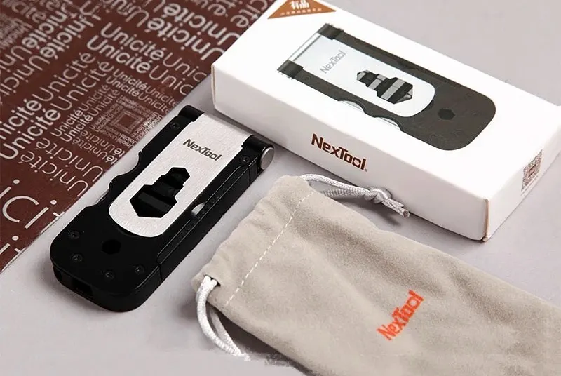 Это самый полезный гаджет Xiaomi для велосипедистов. Компактный мультитул с кучей функций