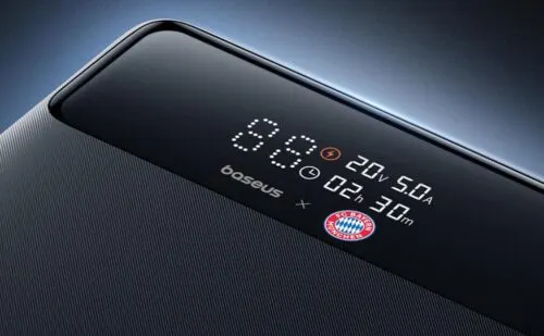 Нашли мощный пауэрбанк Baseus. От него можно зарядить кучу гаджетов 