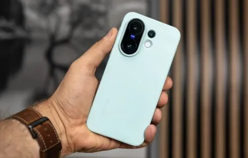 Что выбрать — Samsung Galaxy S25 или Vivo X200 FE? Это два топовых компактных смартфона