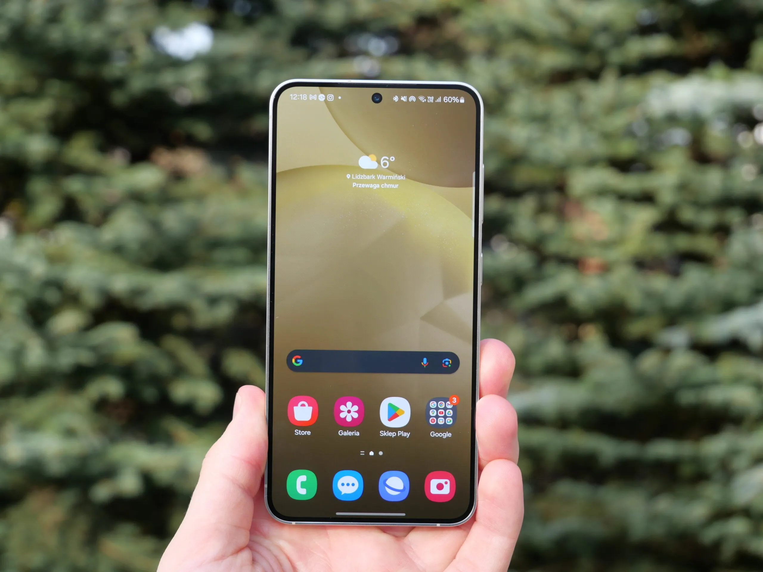 Легендарный компакт Samsung Galaxy рухнул в цене. Хватаем, пока он есть в наличии