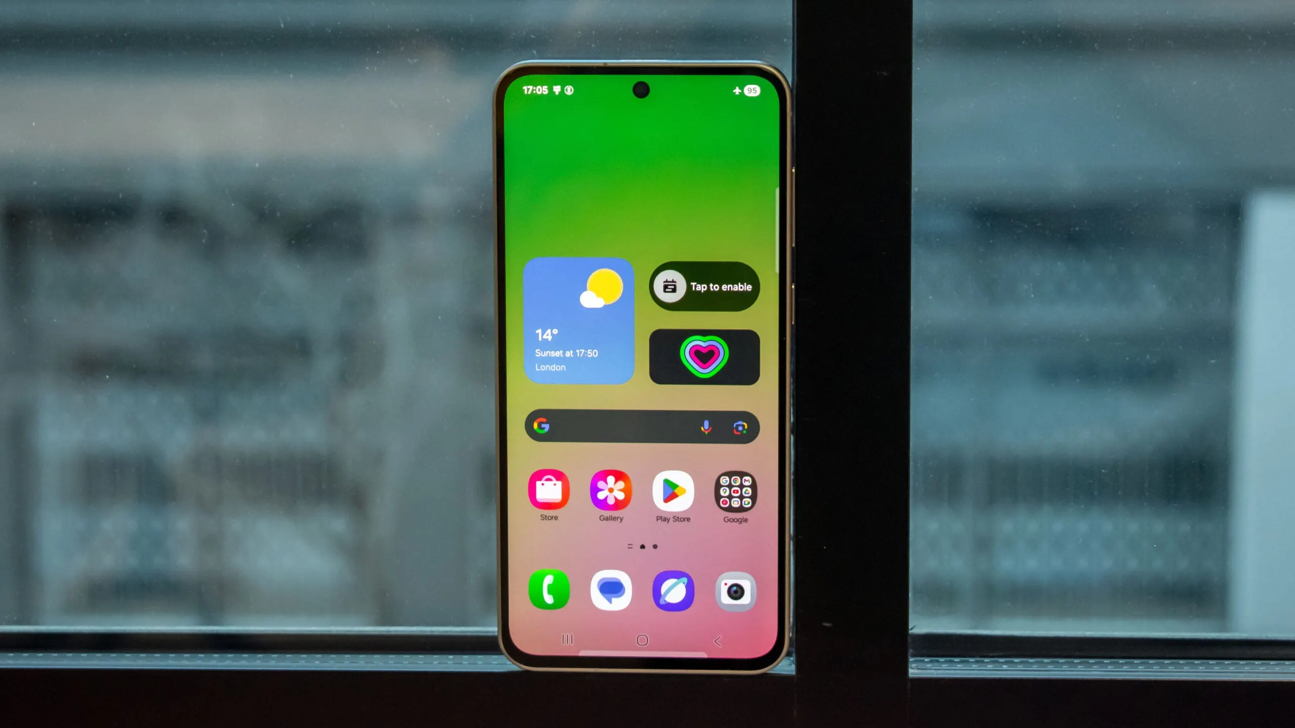 Главный хит Samsung Galaxy сливают за бесценок. У него всего один недостаток