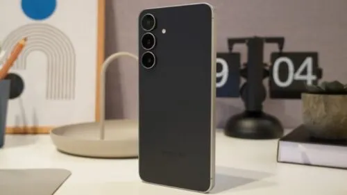 Вышел Samsung Galaxy S25 FE. Это главный конкурент iPhone 16e