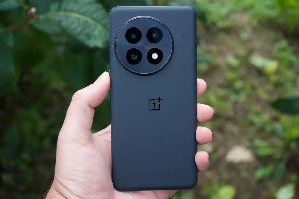 10 самых выгодных смартфонов сентября. От забытого Realme до продвинутого OnePlus